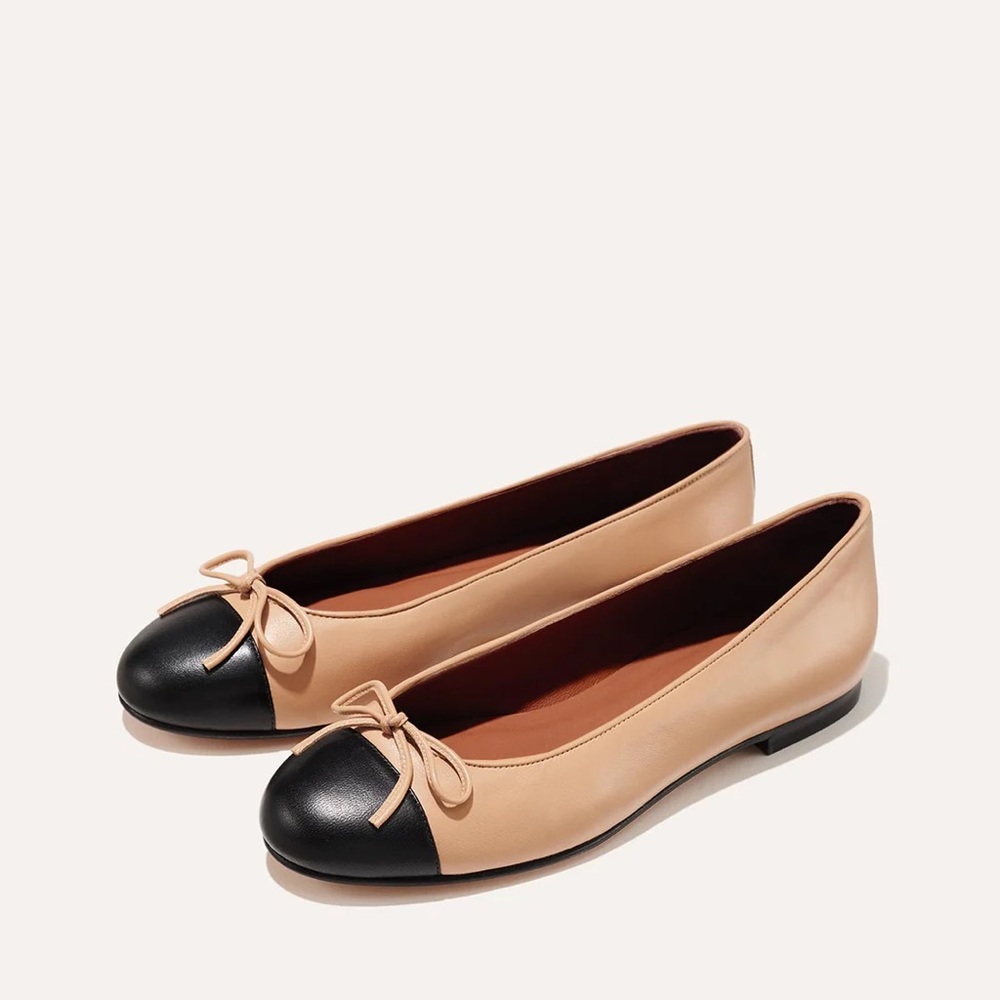 Margaux The DEMI - NWT
Size: 8M
Color: Dune and Black Nappa